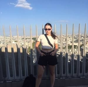 Meet your Posher, Dana